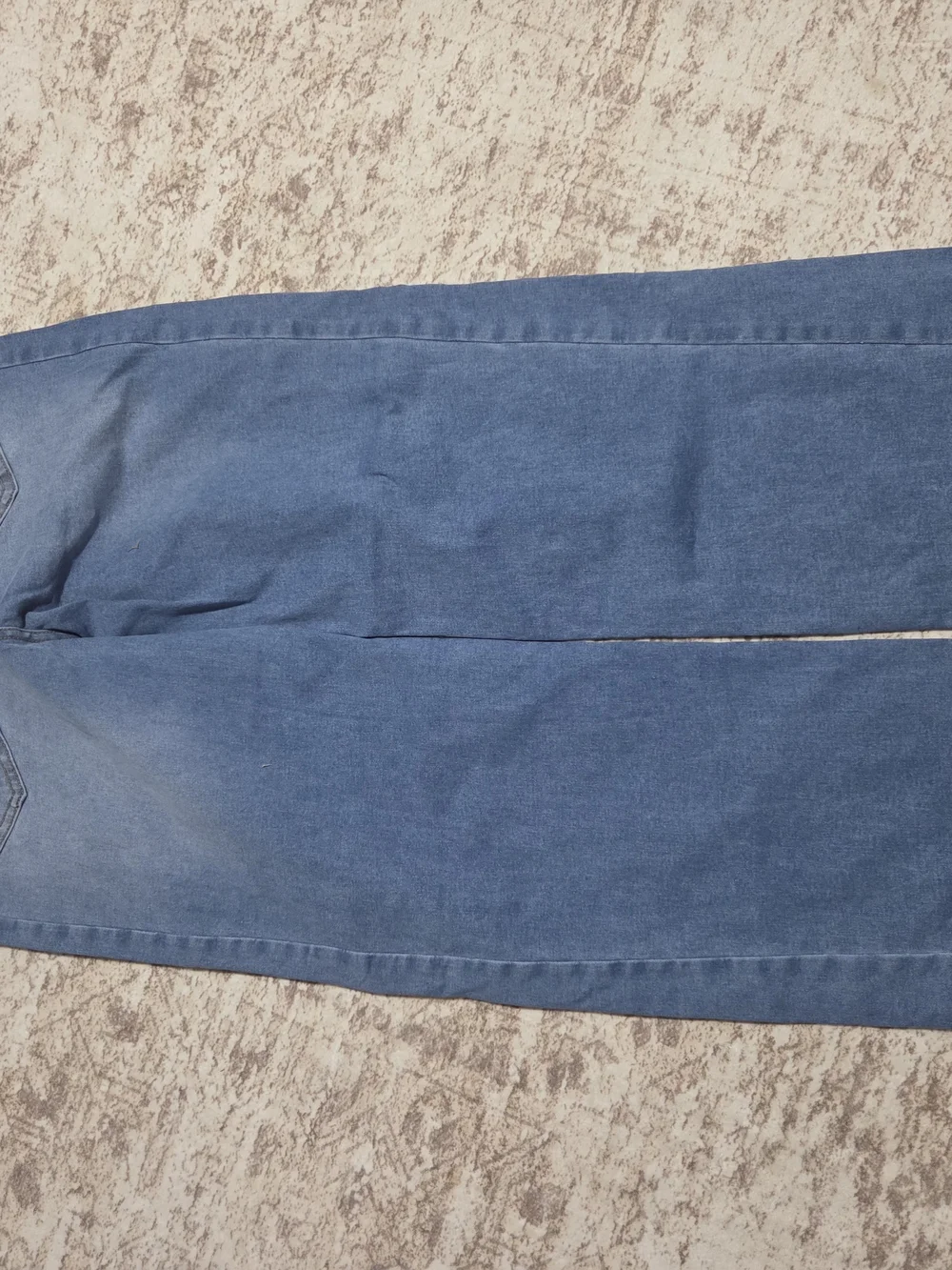 High-Rise Wide-Leg Jeans in Light Blue Wash - Women's Flare - Picture 4 of 5